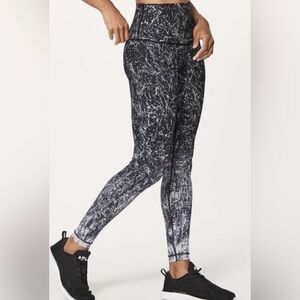 Lululemon Athletica Wunder Under Tights Black/White Women’s Sz 4 Active Workout